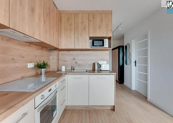 Chwarzno Xi * غدينيا