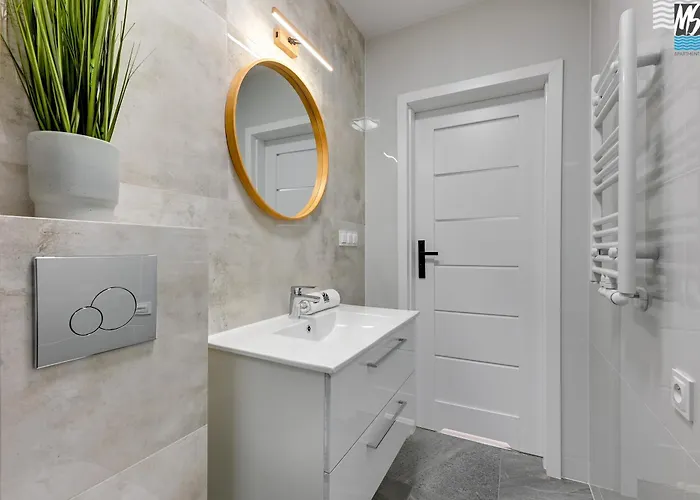 Chwarzno Xi * غدينيا